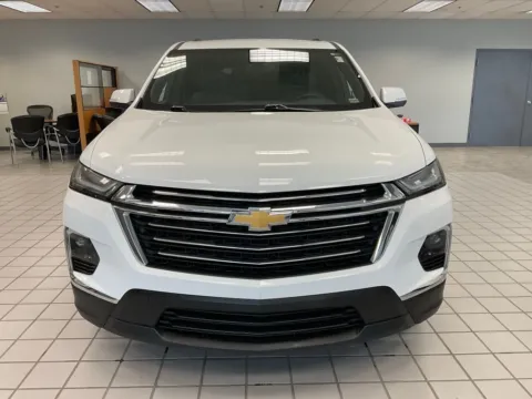 Photos of 2023 Chevrolet Traverse LT Leather for sale in Kansas City, MO at Jay Wolfe Auto Outlet