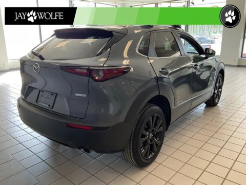 More photos of 2022 Mazda CX-30 2.5 S Carbon Edition at Jay Wolfe Auto Outlet, MO