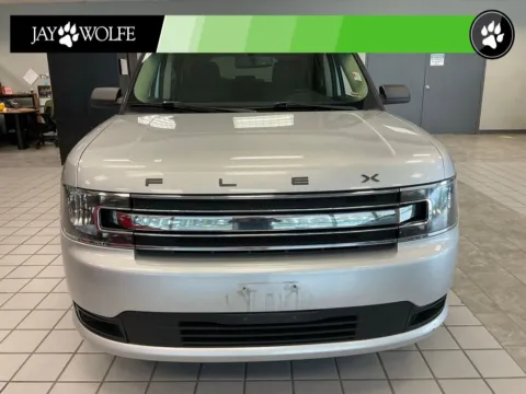 Photos of 2019 Ford Flex SE for sale in Kansas City, MO at Jay Wolfe Auto Outlet