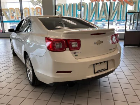 More photos of 2014 Chevrolet Malibu LTZ at Jay Wolfe Auto Outlet, MO