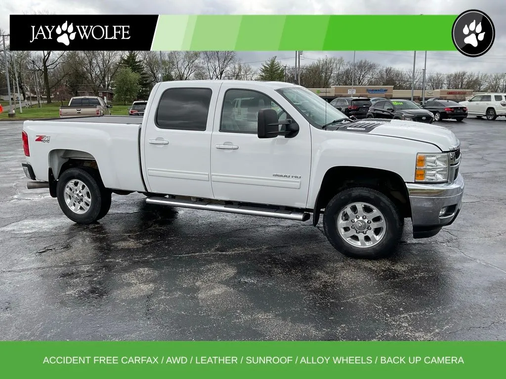 White 2011 Chevrolet Silverado 3500HD LTZ for sale in Kansas City, MO