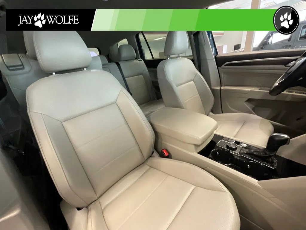 2023 Volkswagen Atlas SE w/Tech - Photo 19