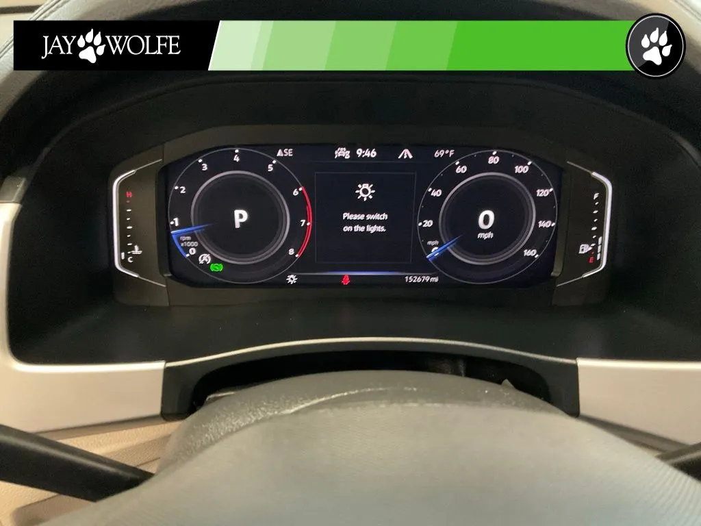 2023 Volkswagen Atlas SE w/Tech - Photo 14