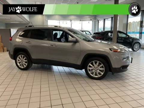 Silver 2015 Jeep Cherokee Limited for sale in Kansas City, MO