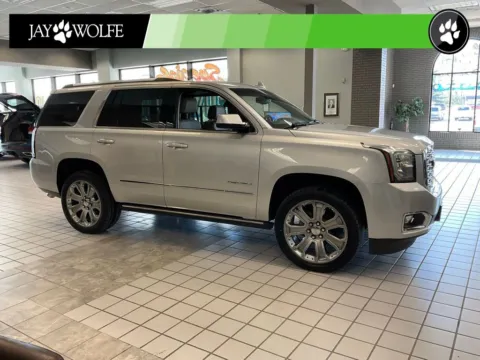 Silver 2019 GMC Yukon Denali for sale in Kansas City, MO