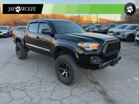 Another view of 2017 Toyota Tacoma SR5 for sale in Kansas City, MO at Jay Wolfe Auto Outlet