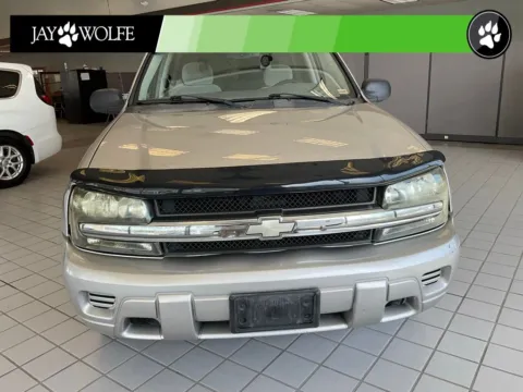 Photos of 2006 Chevrolet TrailBlazer LS for sale in Kansas City, MO at Jay Wolfe Auto Outlet