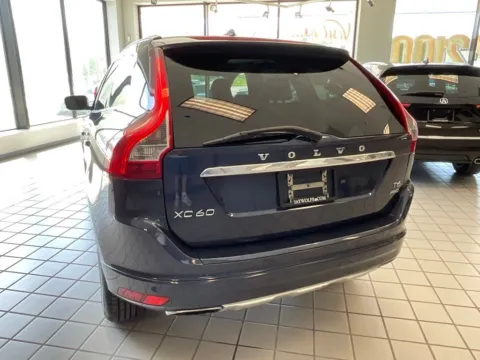 More photos of 2014 Volvo XC60 T6 at Jay Wolfe Auto Outlet, MO