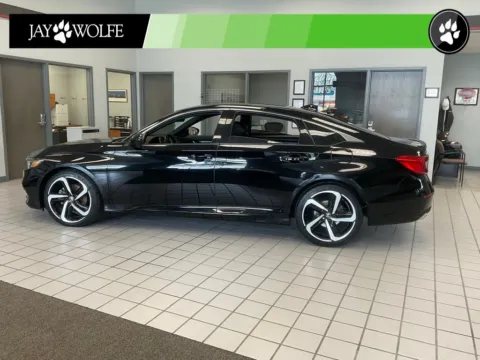 More photos of 2020 Honda Accord Sport at Jay Wolfe Auto Outlet, MO