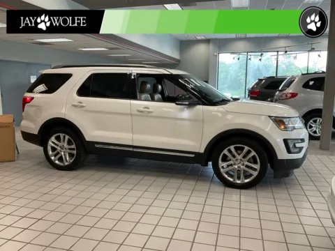 White 2016 Ford Explorer XLT for sale in Kansas City, MO