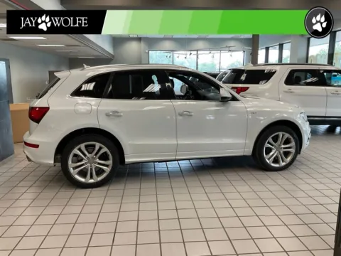 More photos of 2017 Audi SQ5 3.0T Premium Plus at Jay Wolfe Auto Outlet, MO