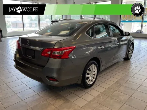 More photos of 2016 Nissan Sentra S at Jay Wolfe Auto Outlet, MO