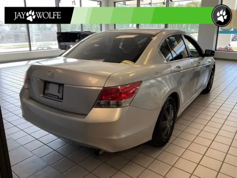 More photos of 2009 Honda Accord LX at Jay Wolfe Auto Outlet, MO