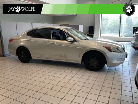 Silver 2009 Honda Accord LX for sale in Kansas City, MO