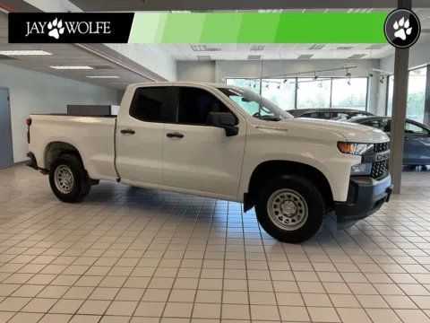 White 2020 Chevrolet Silverado 1500 WT for sale in Kansas City, MO