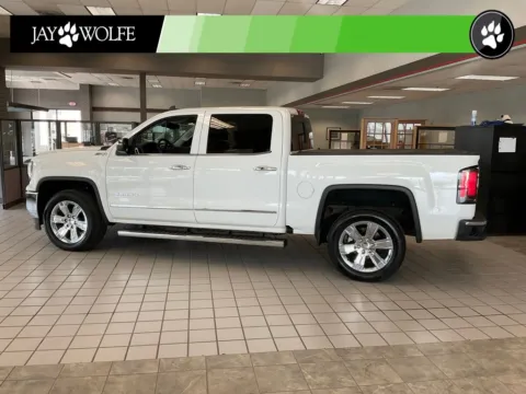 More photos of 2017 GMC Sierra 1500 SLT at Jay Wolfe Auto Outlet, MO