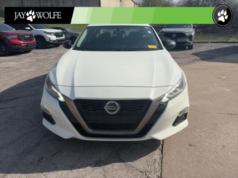 Photos of 2019 Nissan Altima 2.5 SR for sale in Kansas City, MO at Jay Wolfe Auto Outlet