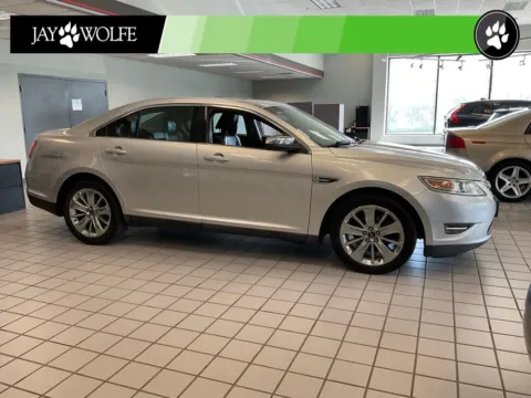 Silver 2010 Ford Taurus Limited for sale in Kansas City, MO