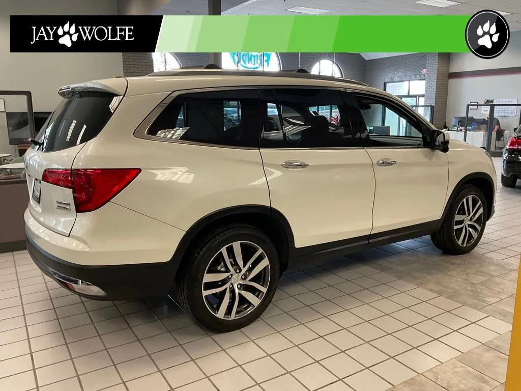 2017 Honda Pilot Touring - Photo 6