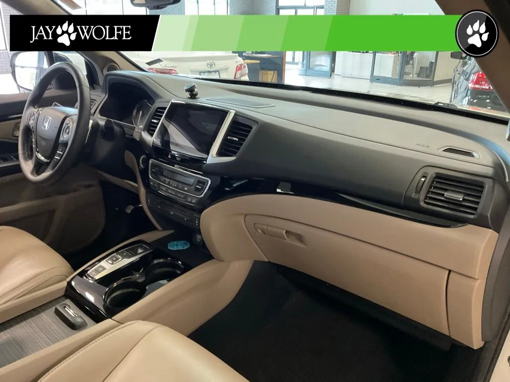 2017 Honda Pilot Touring - Photo 19