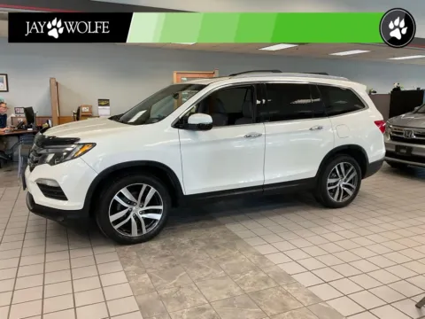 Another view of 2017 Honda Pilot Touring for sale in Kansas City, MO at Jay Wolfe Auto Outlet