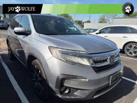 Photos of 2019 Honda Pilot Elite for sale in Kansas City, MO at Jay Wolfe Auto Outlet