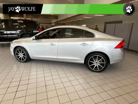 More photos of 2018 Volvo S60 Inscription T5 at Jay Wolfe Auto Outlet, MO