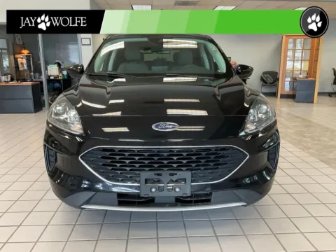 Photos of 2021 Ford Escape SE for sale in Kansas City, MO at Jay Wolfe Auto Outlet