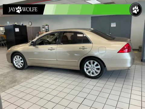 More photos of 2007 Honda Accord EX-L at Jay Wolfe Auto Outlet, MO
