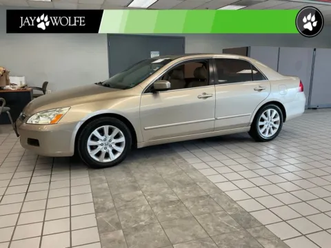 Another view of 2007 Honda Accord EX-L for sale in Kansas City, MO at Jay Wolfe Auto Outlet