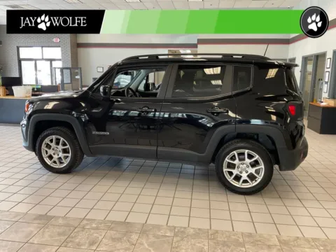 More photos of 2019 Jeep Renegade Latitude at Jay Wolfe Auto Outlet, MO
