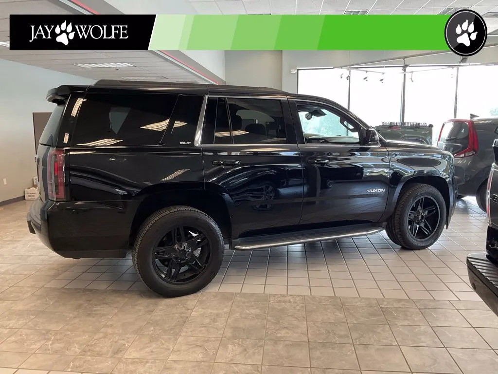 GMC Yukon photo 6