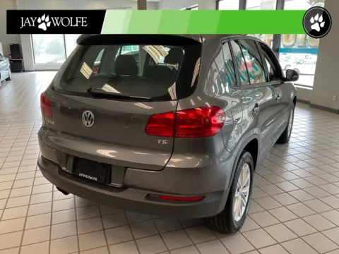 More photos of 2018 Volkswagen Tiguan Limited 2.0T at Jay Wolfe Auto Outlet, MO