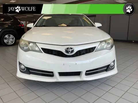 Photos of 2014 Toyota Camry SE Sport for sale in Kansas City, MO at Jay Wolfe Auto Outlet