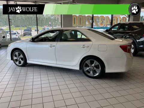 More photos of 2014 Toyota Camry SE Sport at Jay Wolfe Auto Outlet, MO