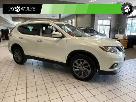 White 2016 Nissan Rogue SL for sale in Kansas City, MO