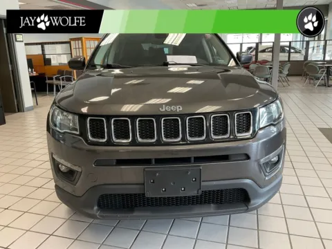 Photos of 2018 Jeep Compass Latitude for sale in Kansas City, MO at Jay Wolfe Auto Outlet
