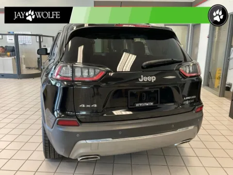More photos of 2021 Jeep Cherokee Limited at Jay Wolfe Auto Outlet, MO