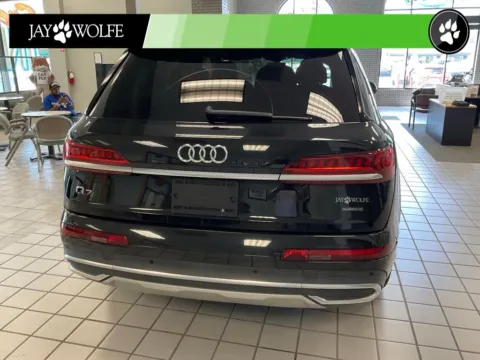 More photos of 2022 Audi Q7 55 Premium Plus at Jay Wolfe Auto Outlet, MO