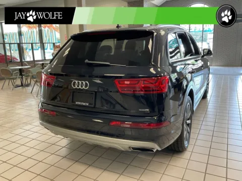 More photos of 2017 Audi Q7 3.0T Premium Plus at Jay Wolfe Auto Outlet, MO