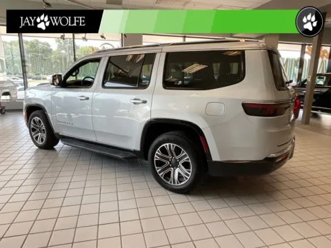More photos of 2024 Jeep Wagoneer Series II at Jay Wolfe Auto Outlet, MO