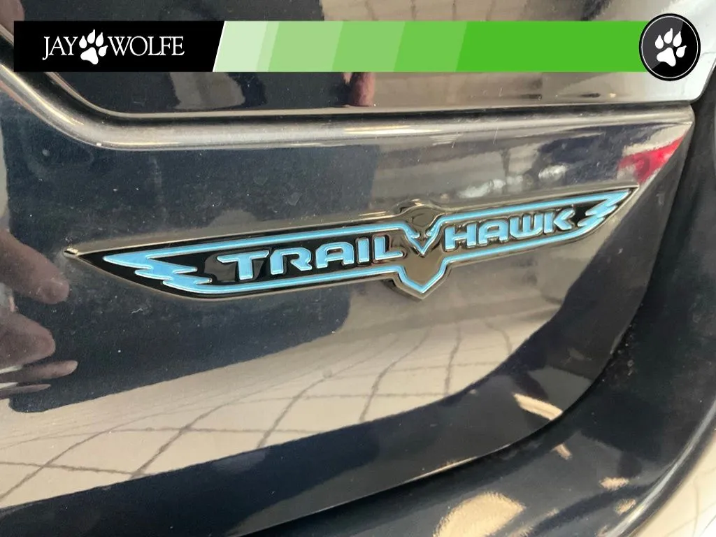 Jeep Grand Cherokee photo 25