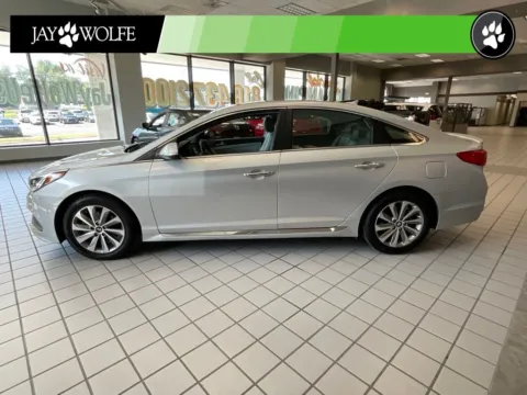 More photos of 2015 Hyundai Sonata Sport at Jay Wolfe Auto Outlet, MO