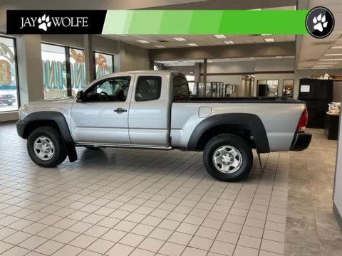 More photos of 2015 Toyota Tacoma PreRunner at Jay Wolfe Auto Outlet, MO