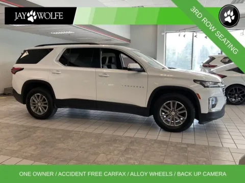 White 2024 Chevrolet Traverse Limited LT Cloth for sale in Kansas City, MO