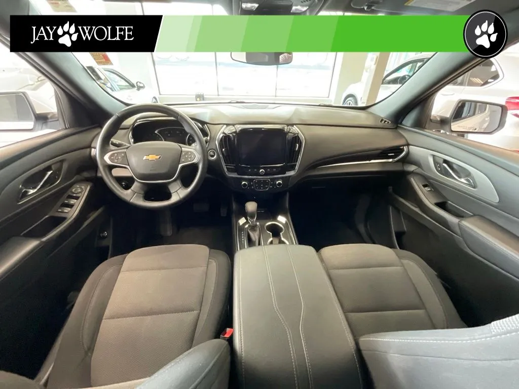 Chevrolet Traverse Limited photo 8