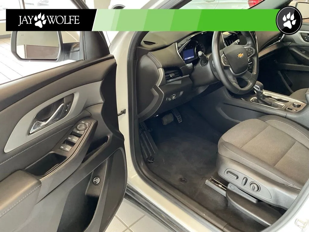 Chevrolet Traverse Limited photo 9