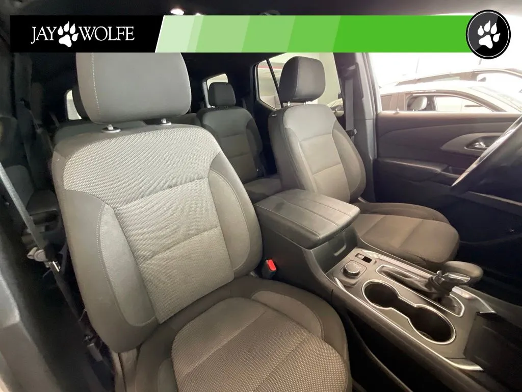 Chevrolet Traverse Limited photo 19