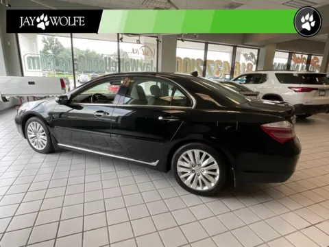 More photos of 2012 Acura RL 3.7 at Jay Wolfe Auto Outlet, MO