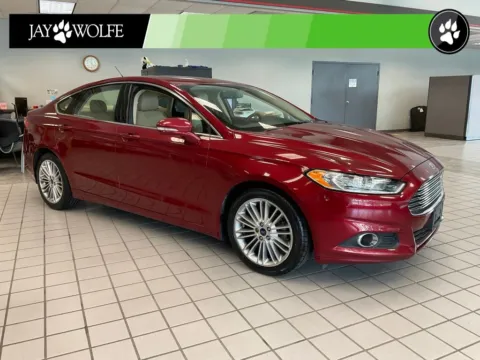 Red 2016 Ford Fusion SE for sale in Kansas City, MO